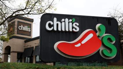 Chili’s Customers Suffer Chemical Burns After Cleaning Product Mix-Up