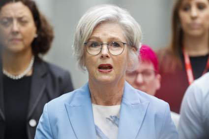 Australian Politician Helen Haines Loses Both Legs After Being Struck by Car in Horror Attack
