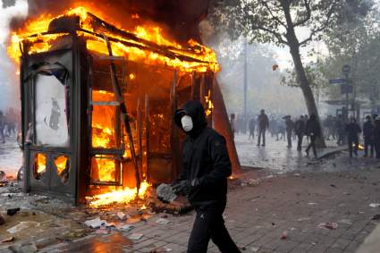 France Riot Videos Go Viral in Paris, Marseille