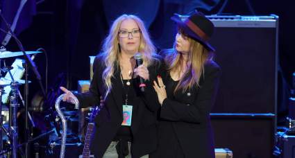 Christina Applegate Says She Doesn’t Have MS After All